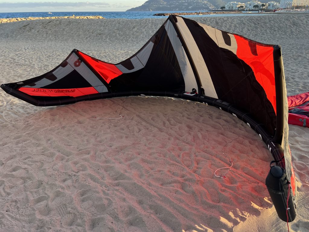 AILE DE KITESURF REEDIN SUPERMODEL V3 BLACK 8M (OCCASION) – Image 5