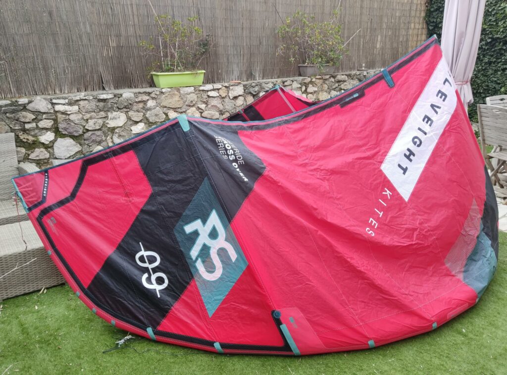 AILE DE KITESURF ELEVEIGHT RS V8 2024 9m (Occasion) – Image 2