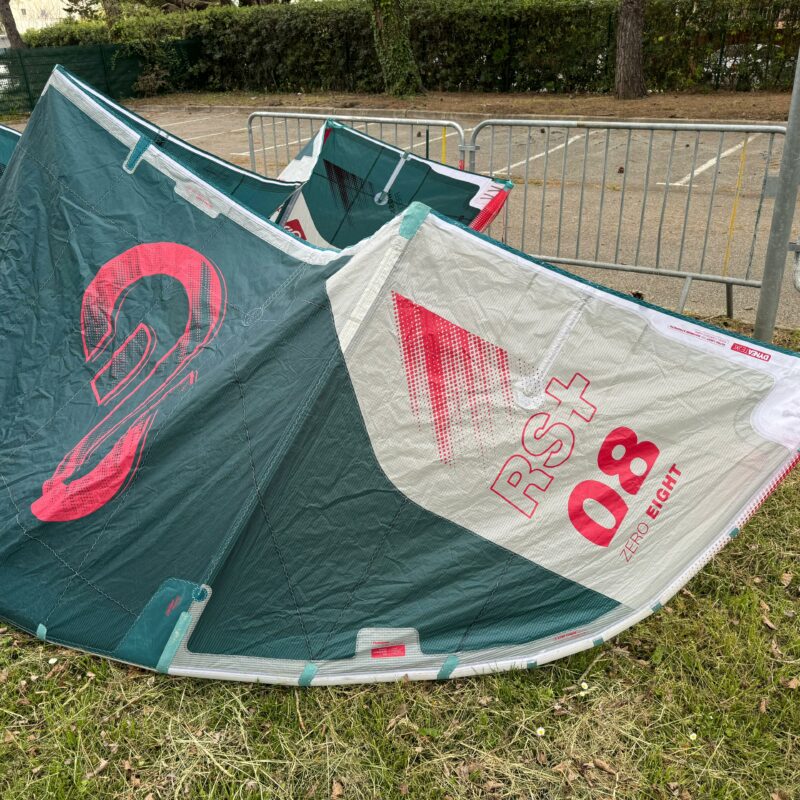 AILE DE KITESURF ELEVEIGHT RS+ V1 8m (Occasion)